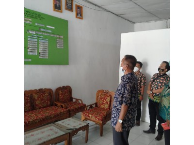 FOTO KEGIATAN VISITASI RUANG TENAGA ADMINISTRASI SEKOLAH