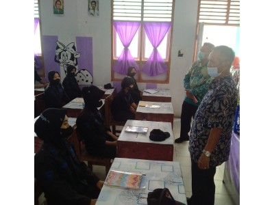 FOTO KEGIATAN VISITASI SARANA RUANG KELAS